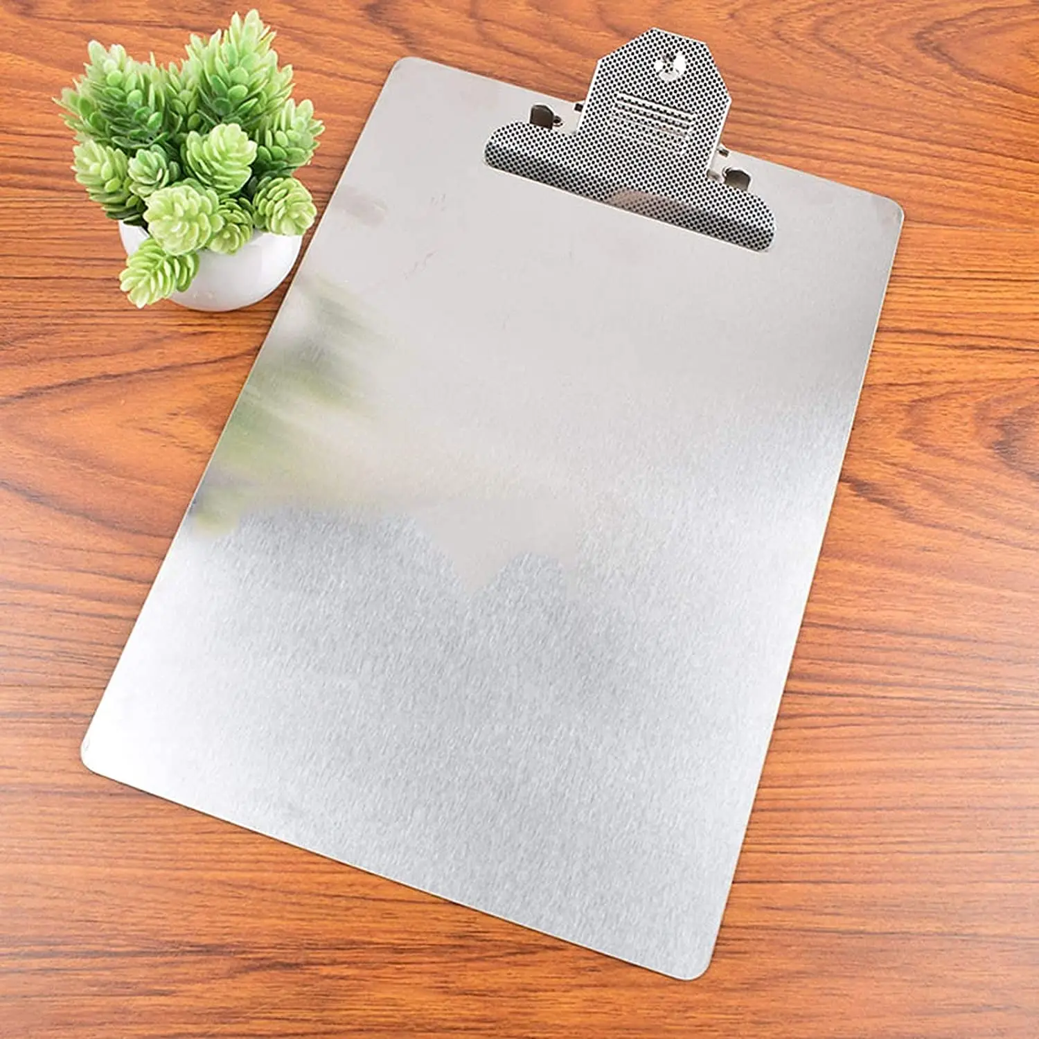 Файл мет. Письменные доски для бумаги с зажимом. Папка с железным зажимом. Metall of clipboard.